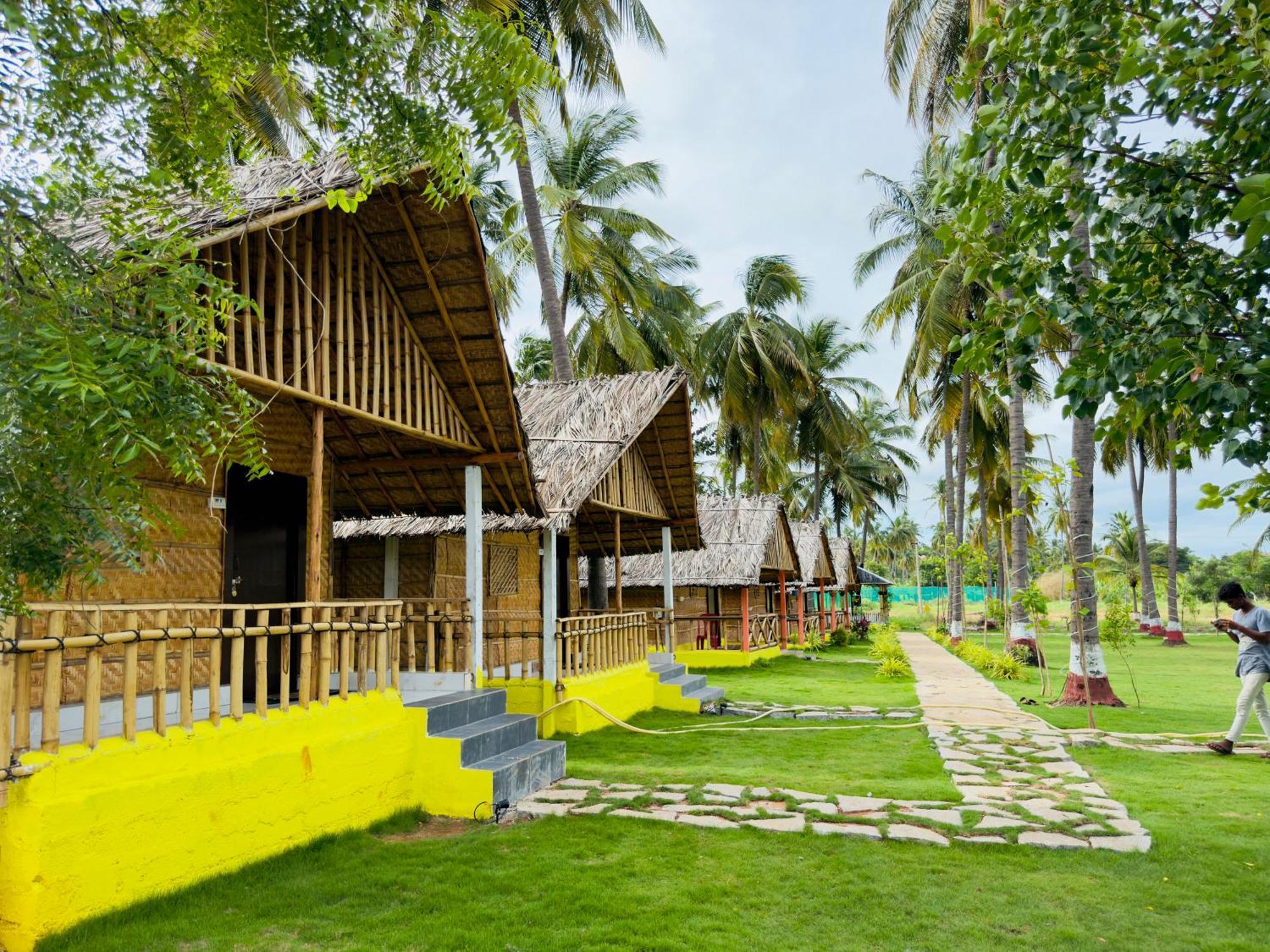 Hotel Tamarind Tree Way Side Amenities Hospet Exterior foto