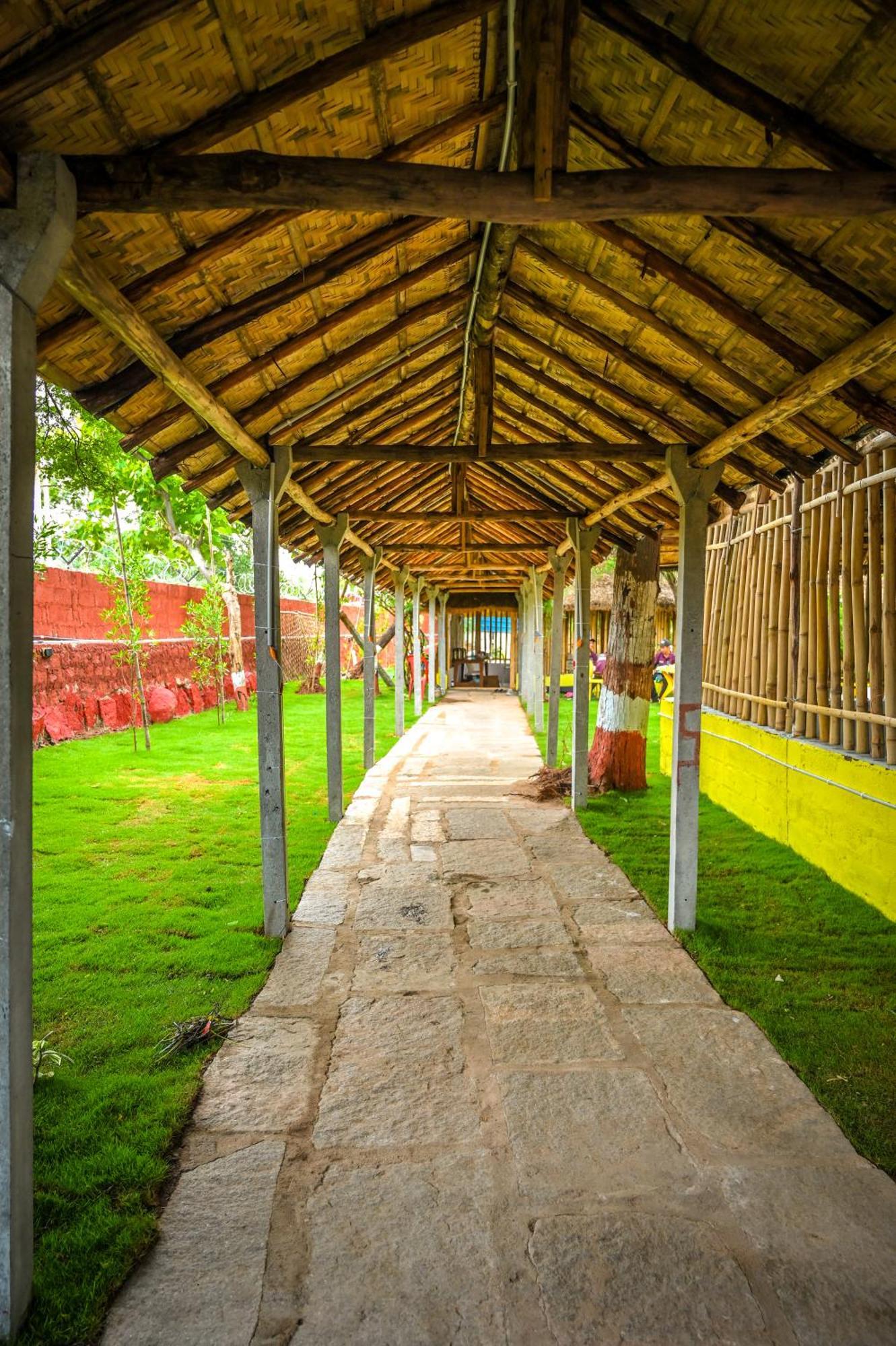 Hotel Tamarind Tree Way Side Amenities Hospet Exterior foto