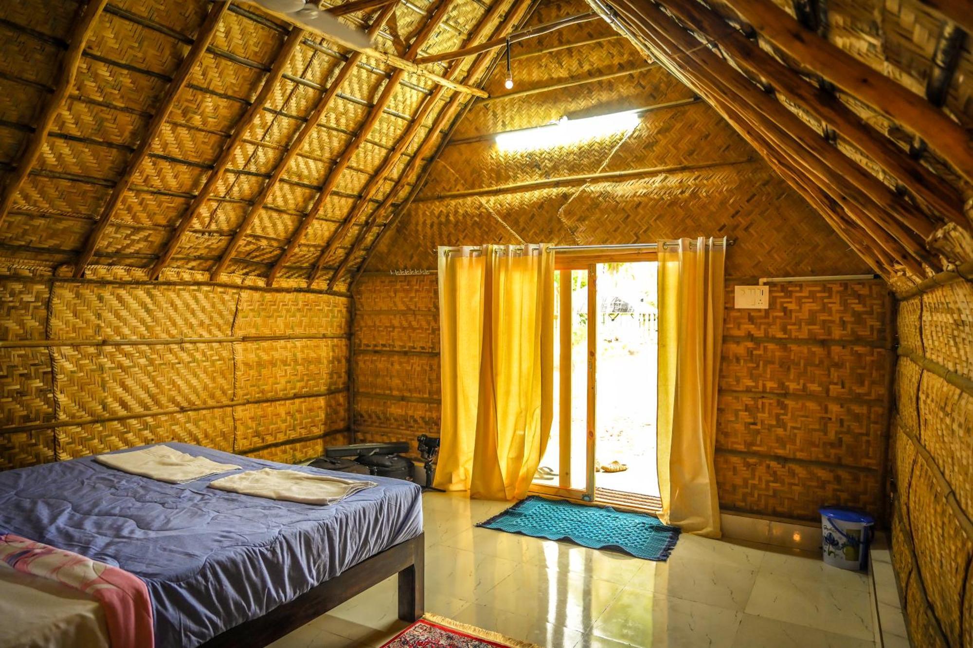 Hotel Tamarind Tree Way Side Amenities Hospet Exterior foto